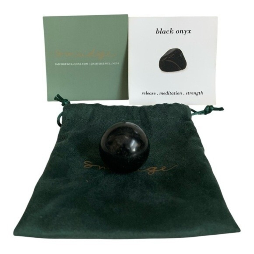Black Onyx Crystal Sphere SMUDGE Meditation Ball w/ Green Velvet Pouch New - Picture 5 of 11